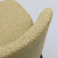 Trendhopper Eetkamerstoel Vogue Lima Curry met zwarte poten^ Eetkamerstoelen